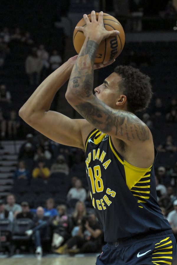 在线配资查询 差距悬殊！76人全场仅8次失误 步行者多达21次